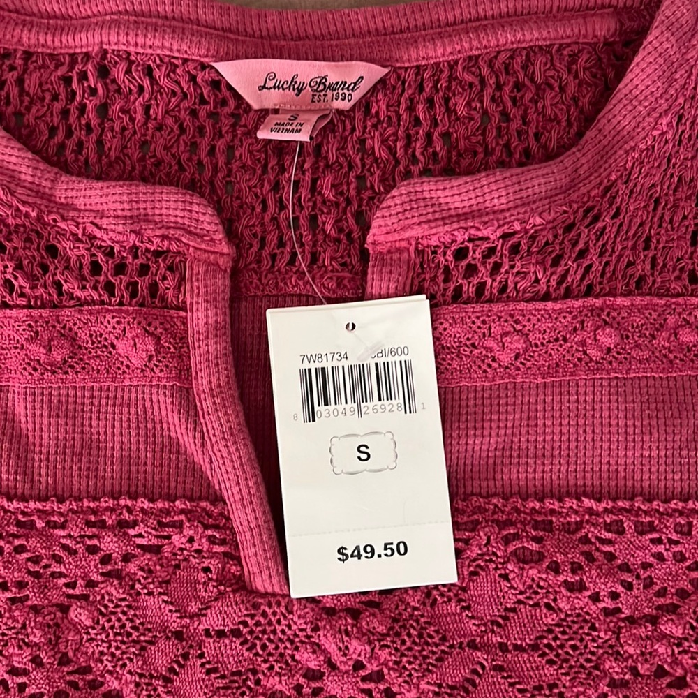 NEW Lucky brand red shirt, size small. - Picture 3 of 4